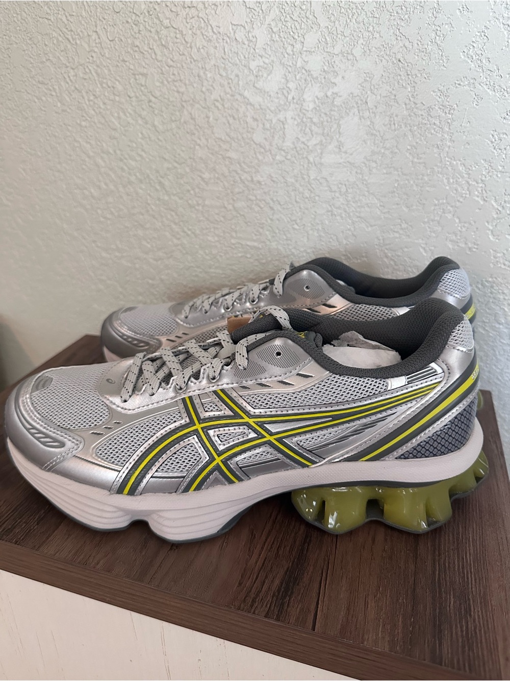 Asics Gel Kinetic Fluent Silver with Lime Accent Men's Athletic Running Shoes